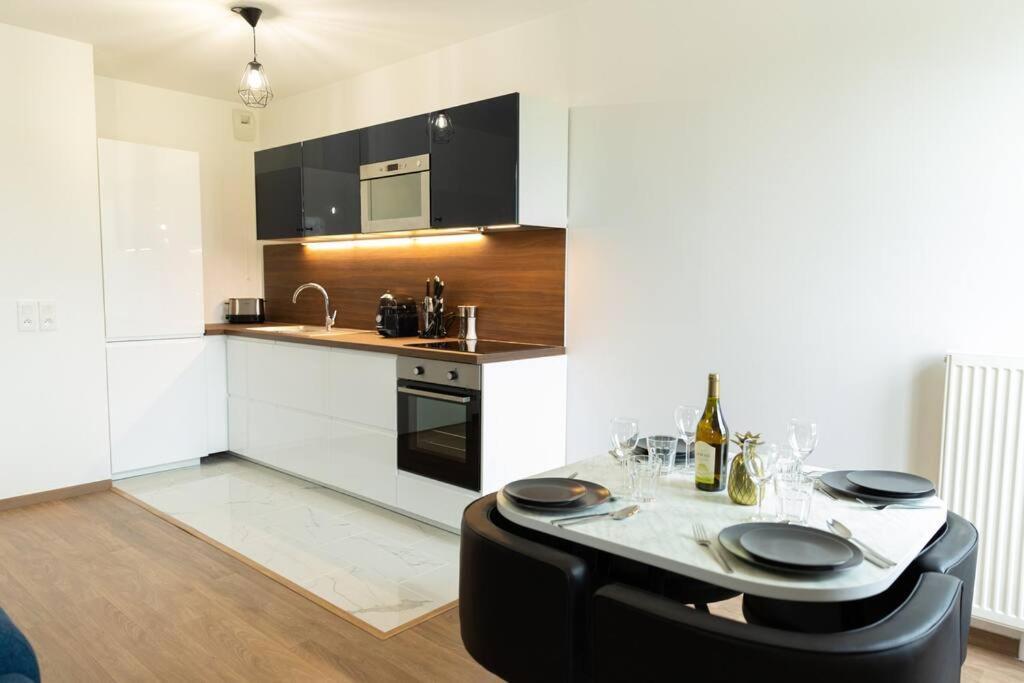 Elegant Apartment #6 Serris Eksteriør bilde